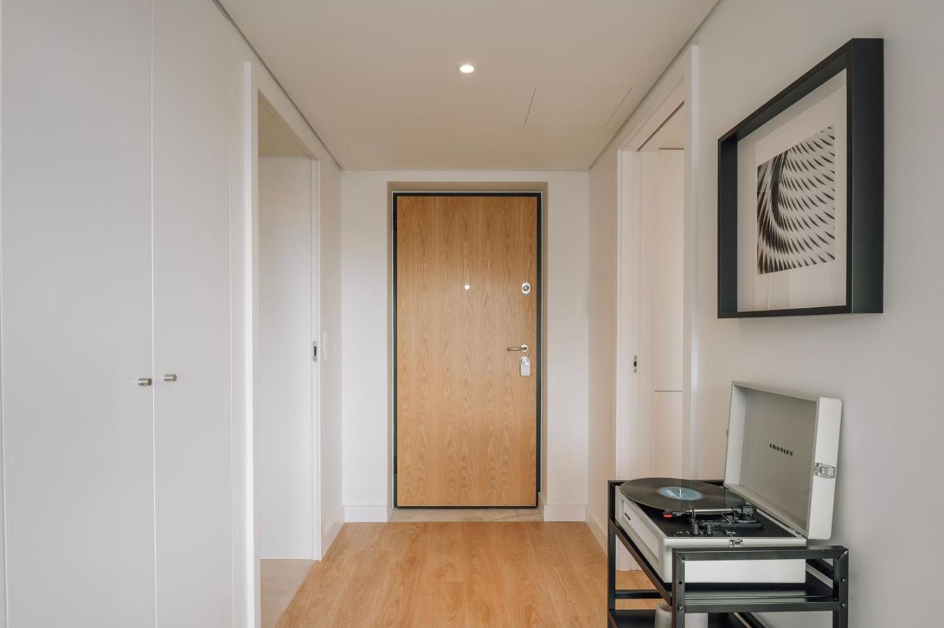 Cacela - 1 Bedroom & Balcony In Parque Nacoes Apartment Lissabon