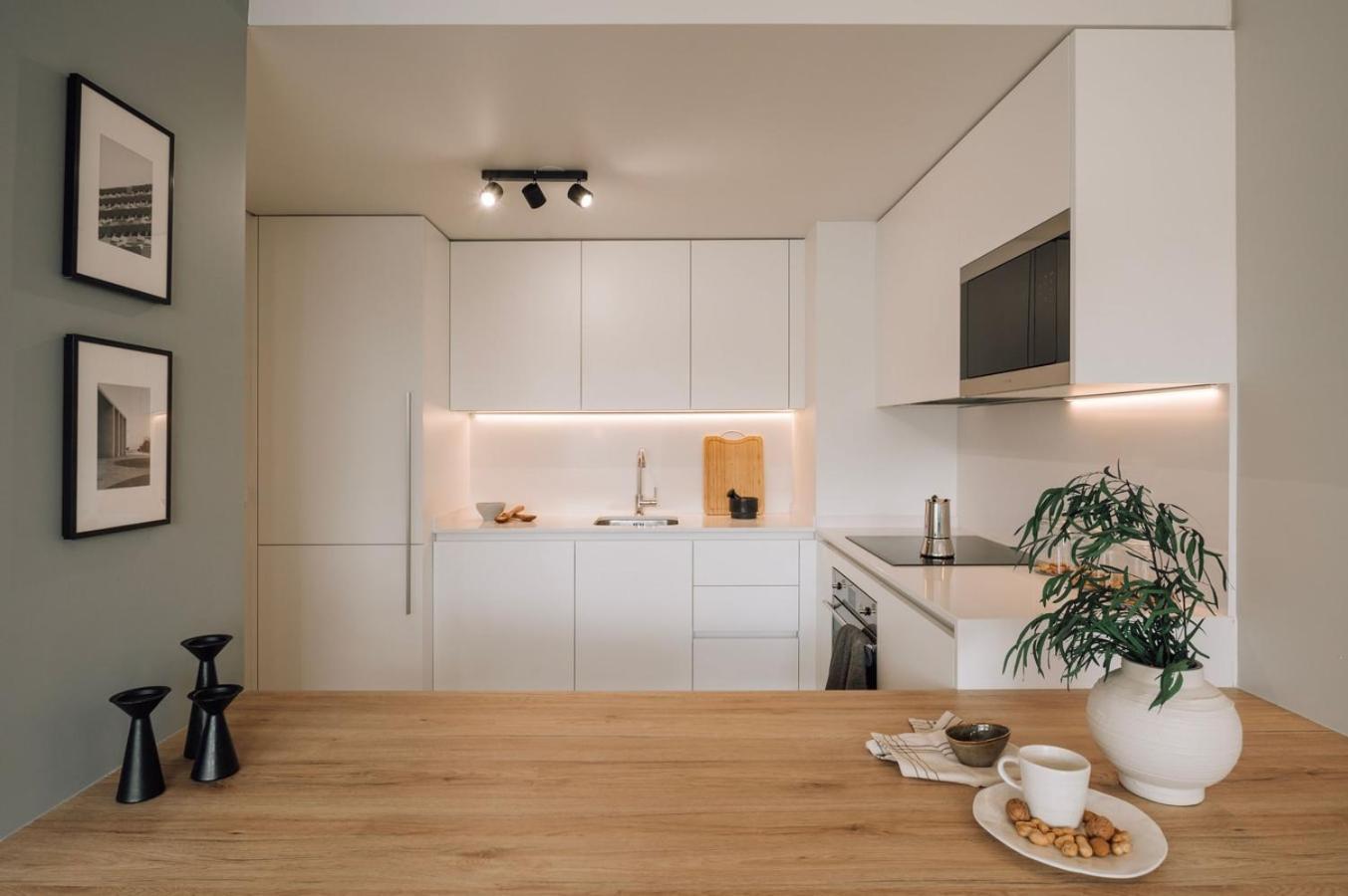 Cacela - 1 Bedroom & Balcony In Parque Nacoes * Lissabon