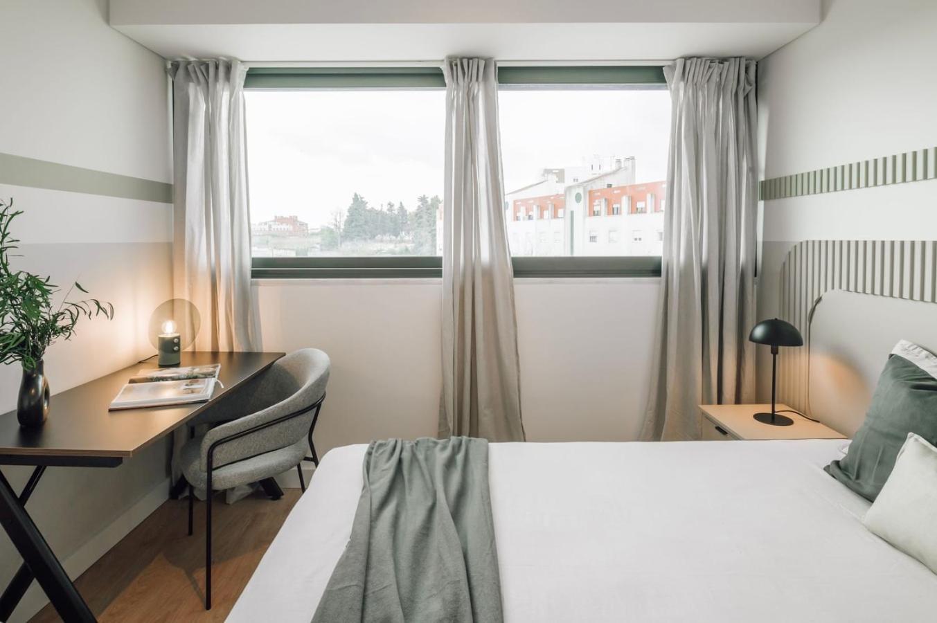 Cacela - 1 Bedroom & Balcony In Parque Nacoes Lissabon