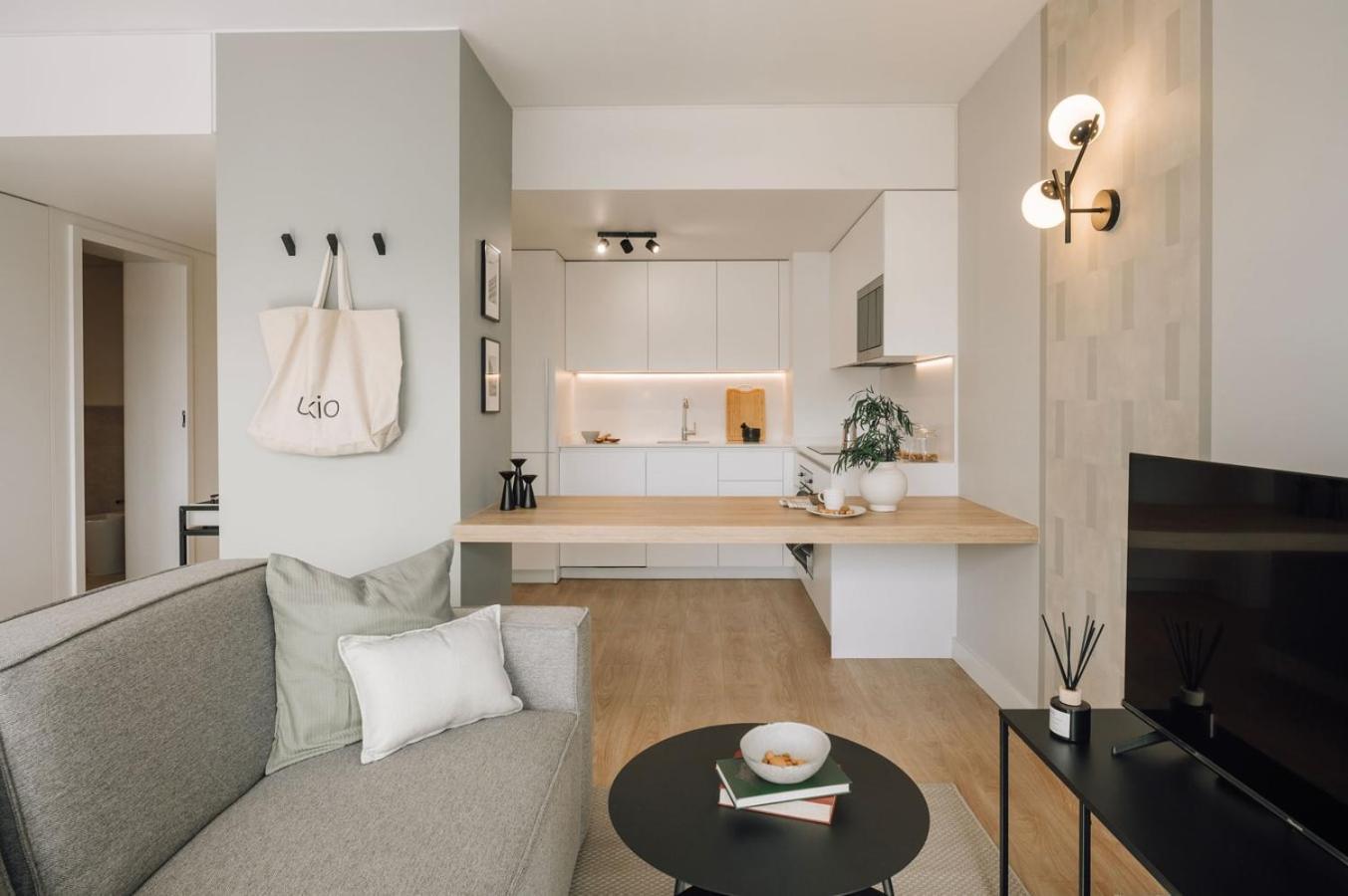 Cacela - 1 Bedroom & Balcony In Parque Nacoes Apartment Lissabon