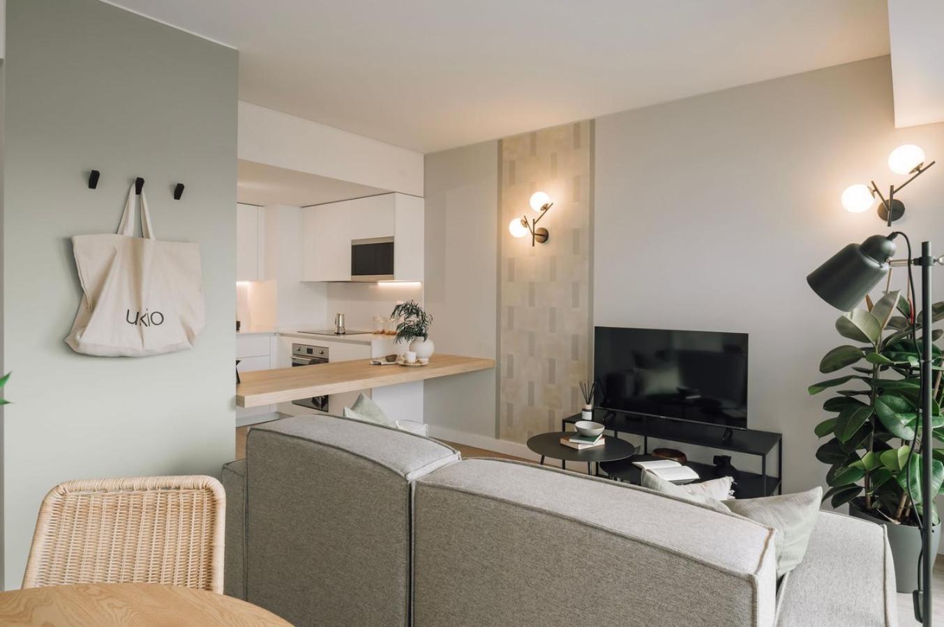 Apartment Cacela - 1 Bedroom & Balcony In Parque Nacoes Lissabon