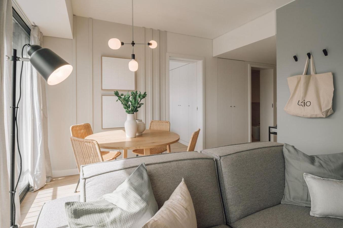 Cacela - 1 Bedroom & Balcony In Parque Nacoes Apartment Lissabon